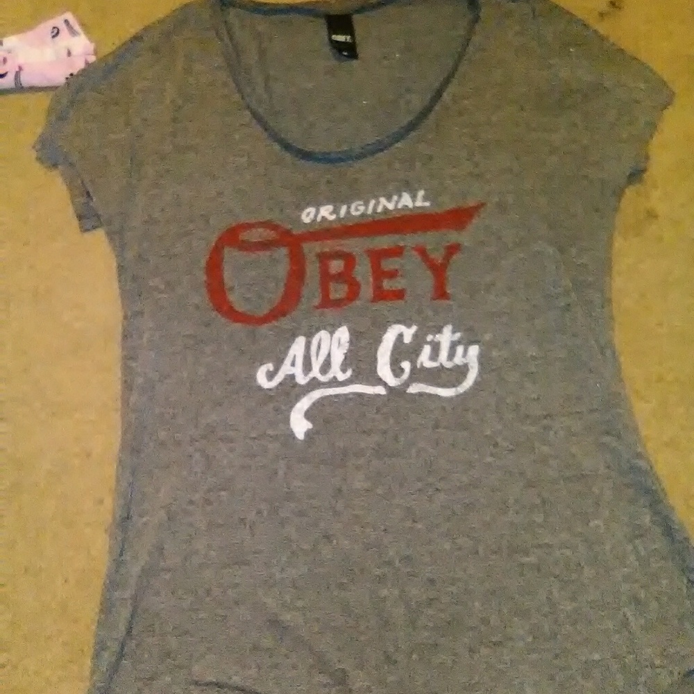 Obey t-shirt